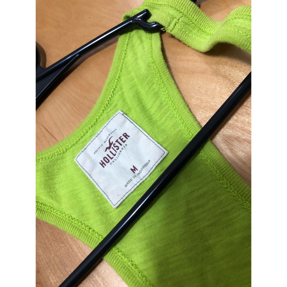 Hollister tank top - Picture 3 of 4